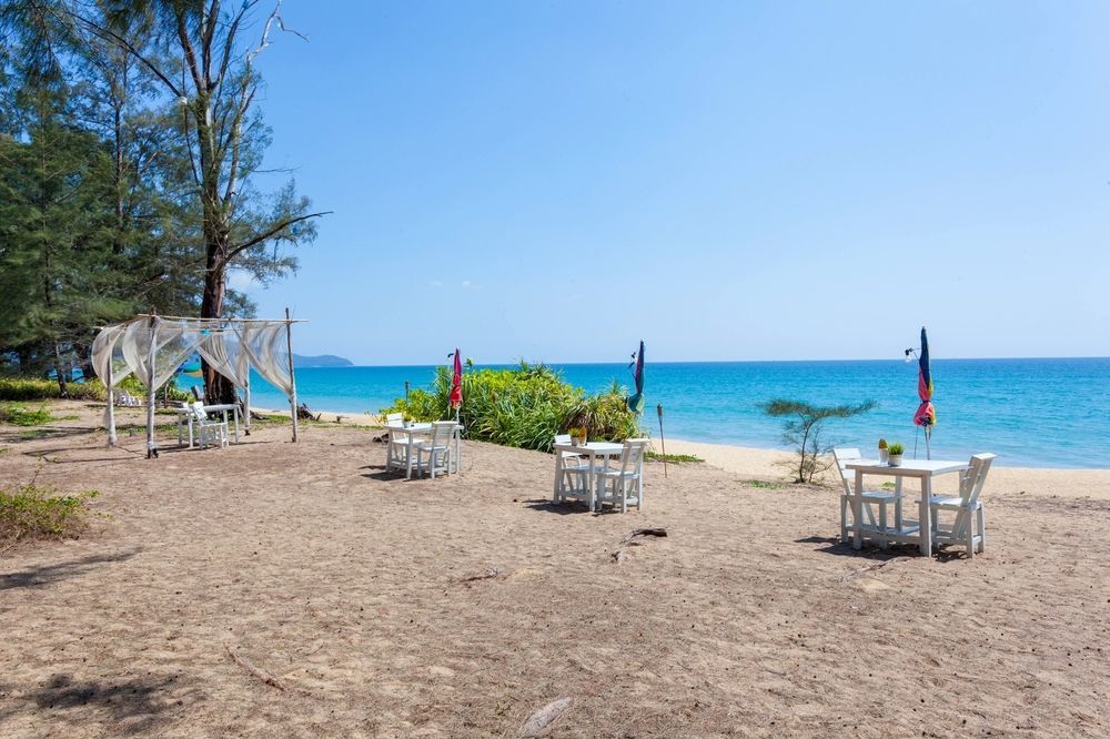 Micky Monkey Beach Hotel Phuket Maikhao Thailand マイカオビーチ エクステリア 写真