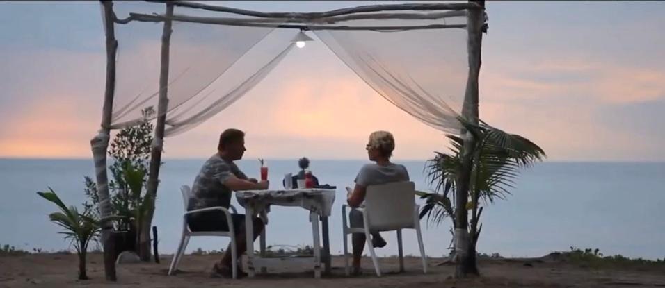 Micky Monkey Beach Hotel Phuket Maikhao Thailand マイカオビーチ エクステリア 写真